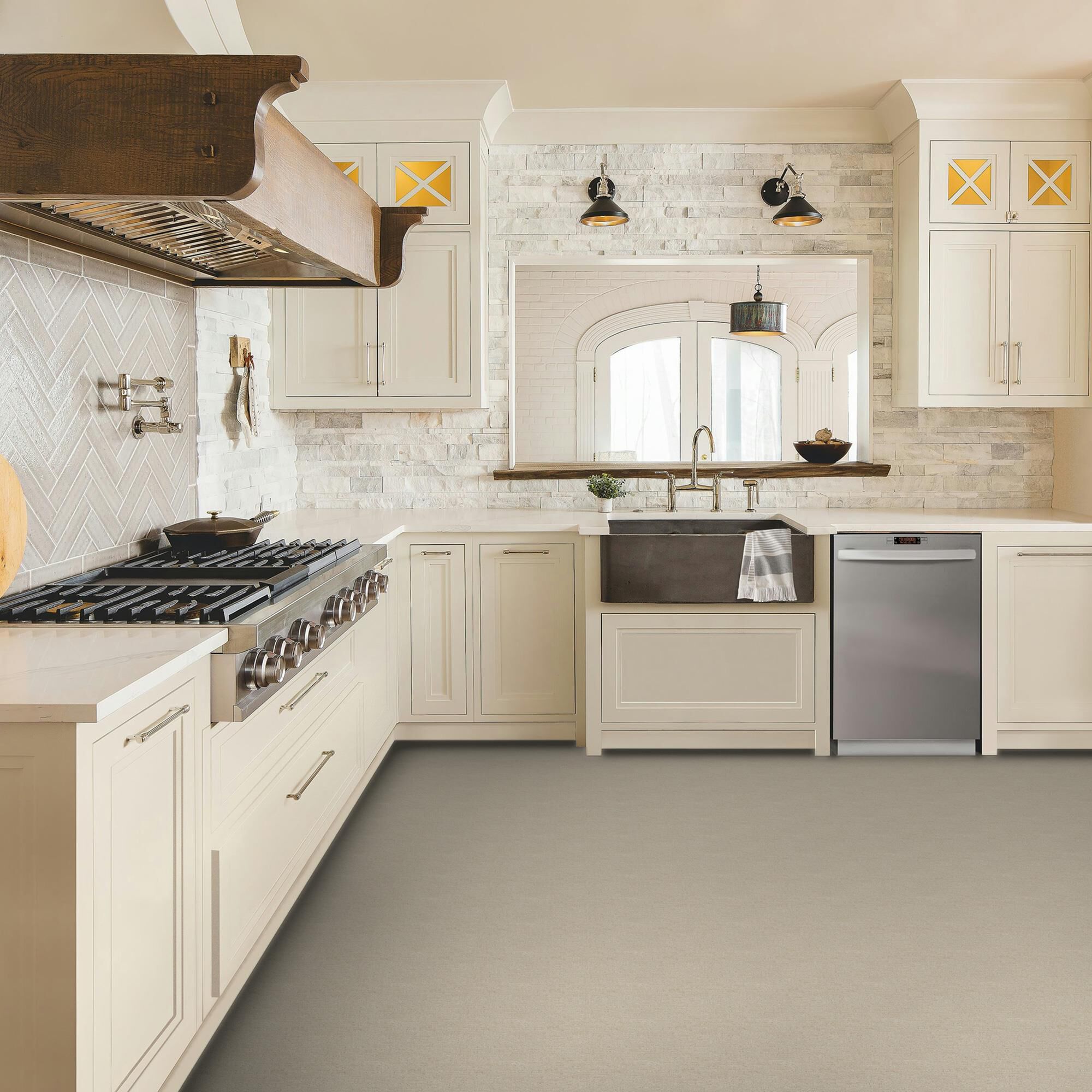 Karastan Luxury Escape Carpet in Tango