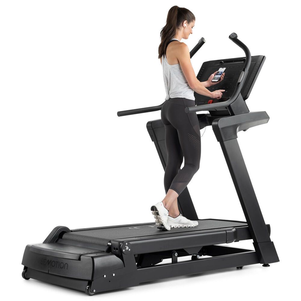 FreeMotion I10.9B Incline Trainer in Black, , large