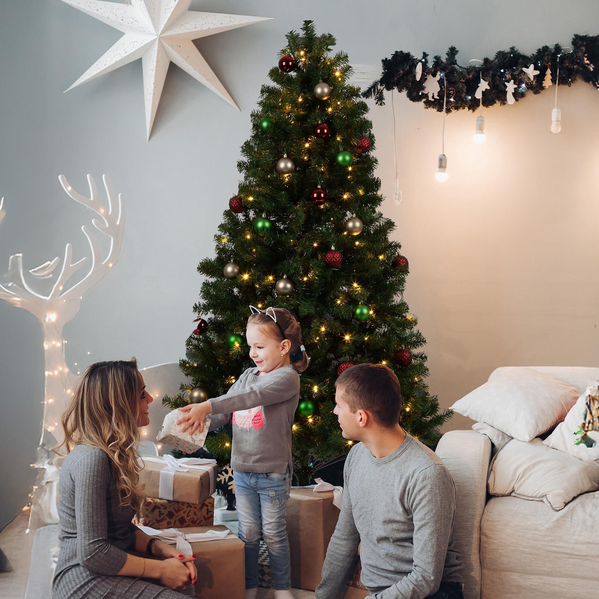 Timberlake 6 ft Christmas Tree with 250 LED Lights in Green
