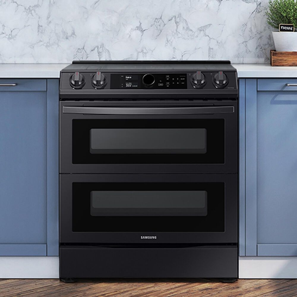 Samsung 6.3 Cu. Ft. Flex Duo Front Control Slidein Electric Range with Smart Dial, Air Fry and