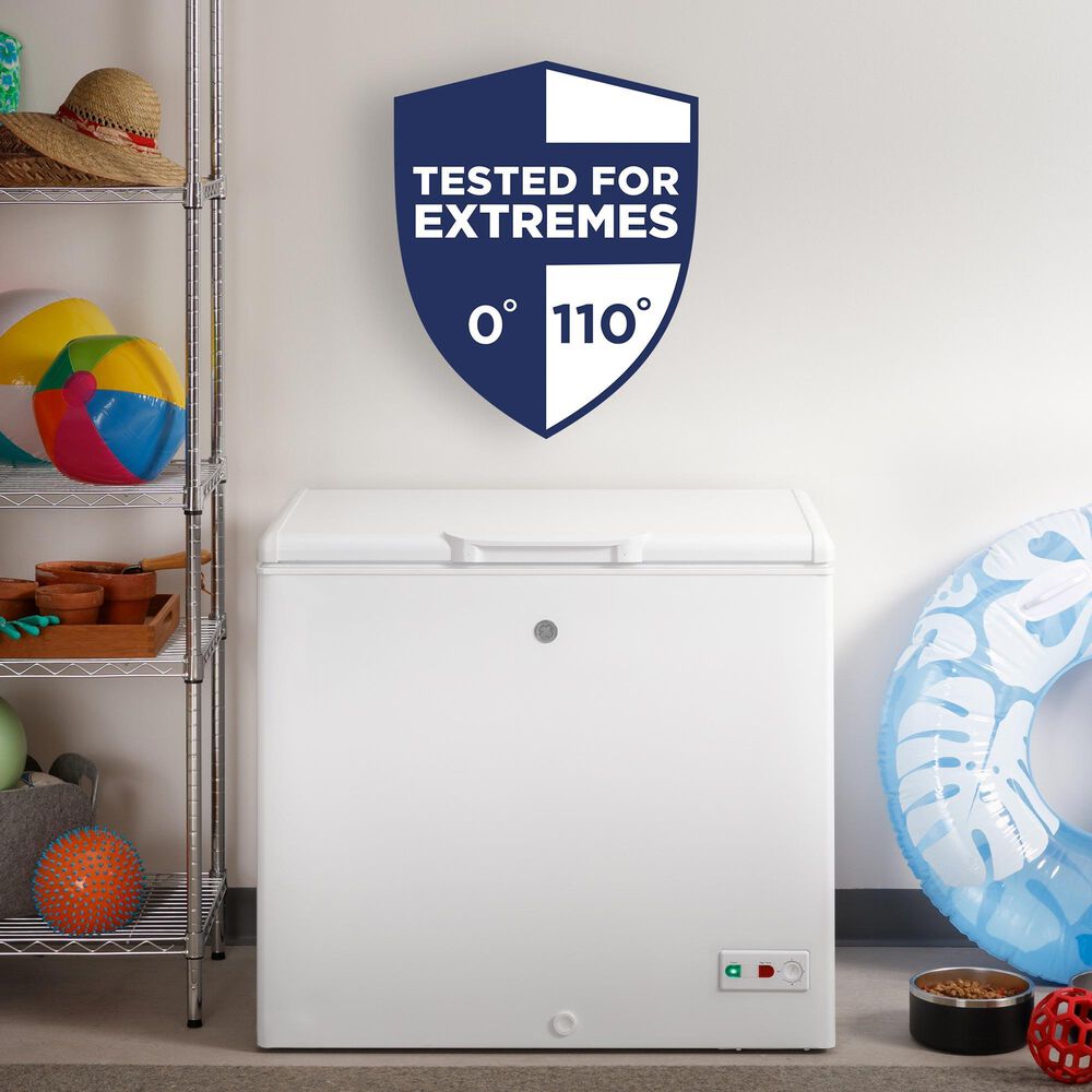 GE 8.8 Cu. Ft. Manual Defrost Chest Freezer in White, , large