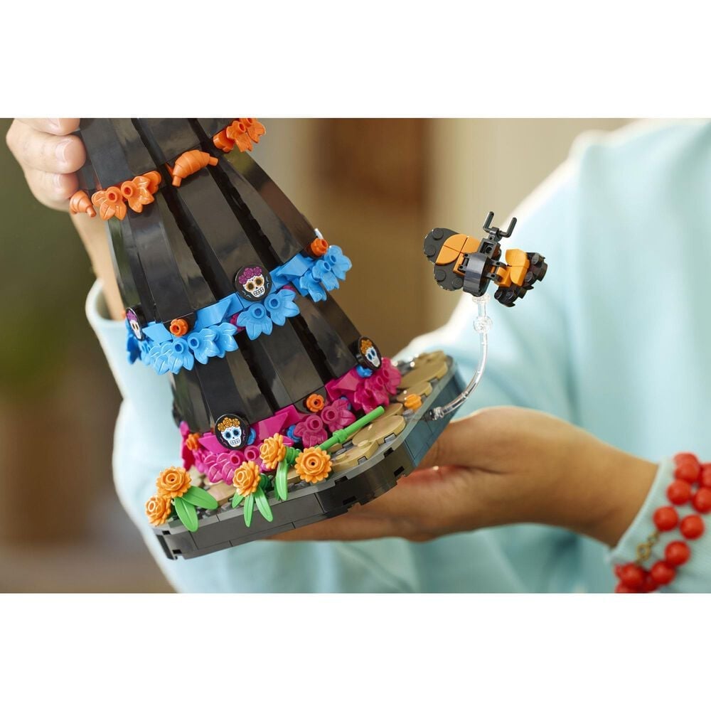 LEGO Ideas La Catrina Building Set, , large
