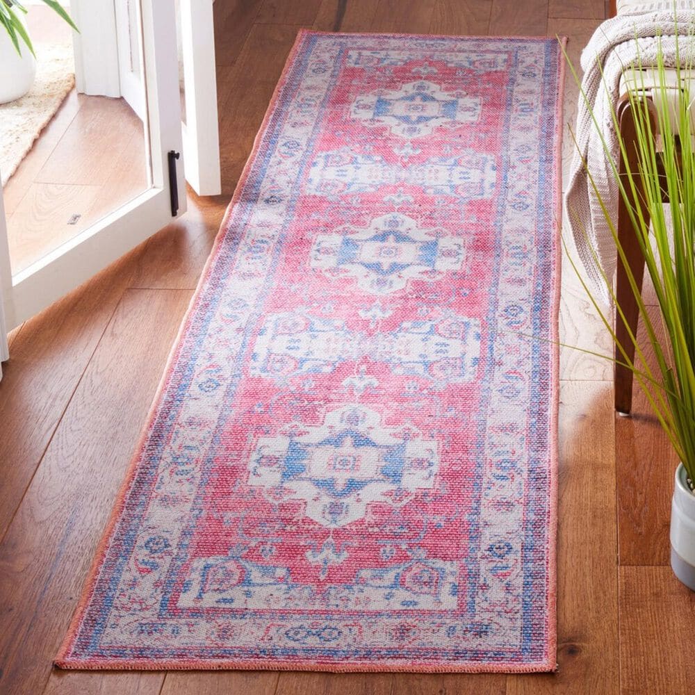 Safavieh Serapi 2&#39; x 8&#39; Red and Ivory Runner, , large