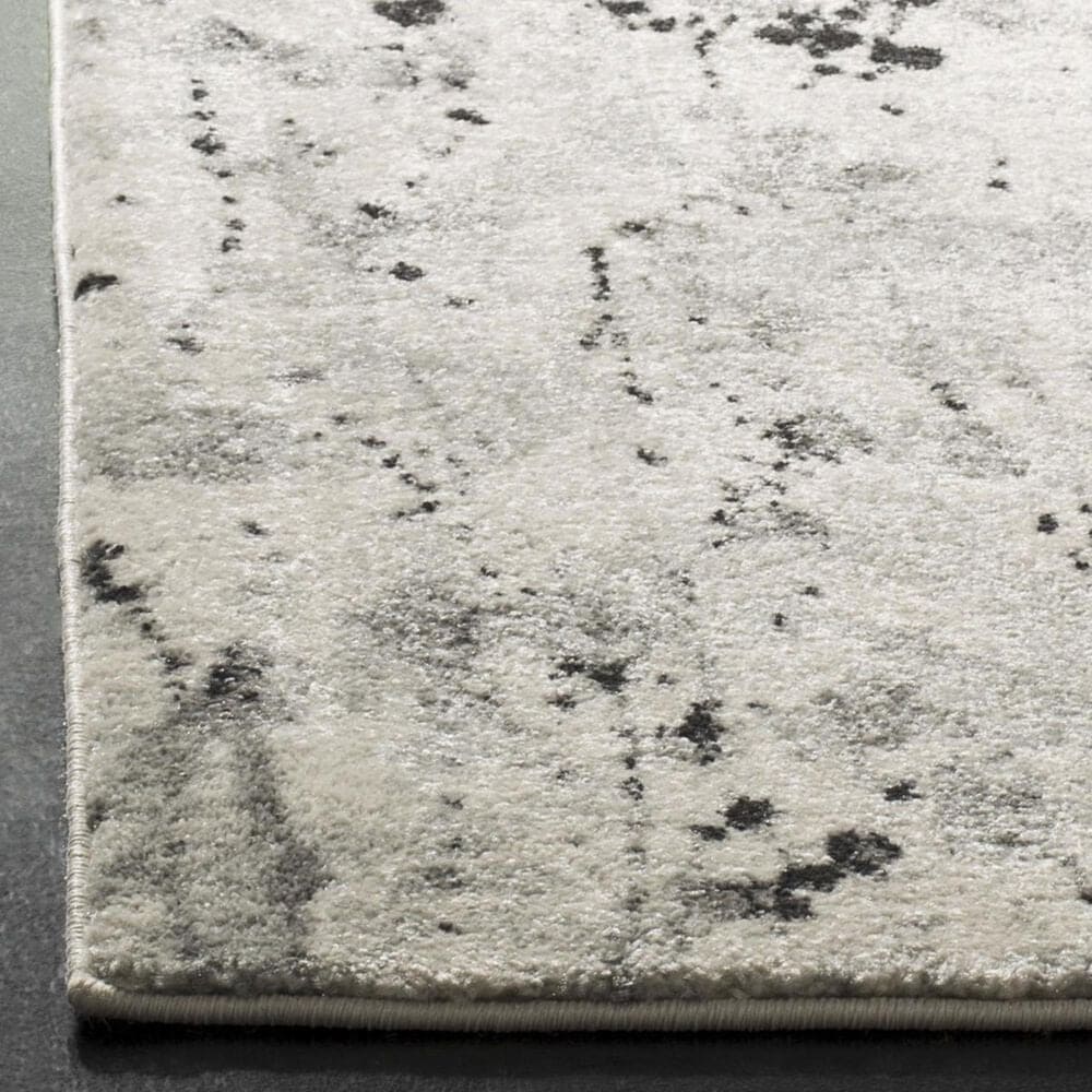 Safavieh Evoke EVK284F 5&#39;1&quot; x 7&#39;6&quot; Ivory and Grey Area Rug, , large
