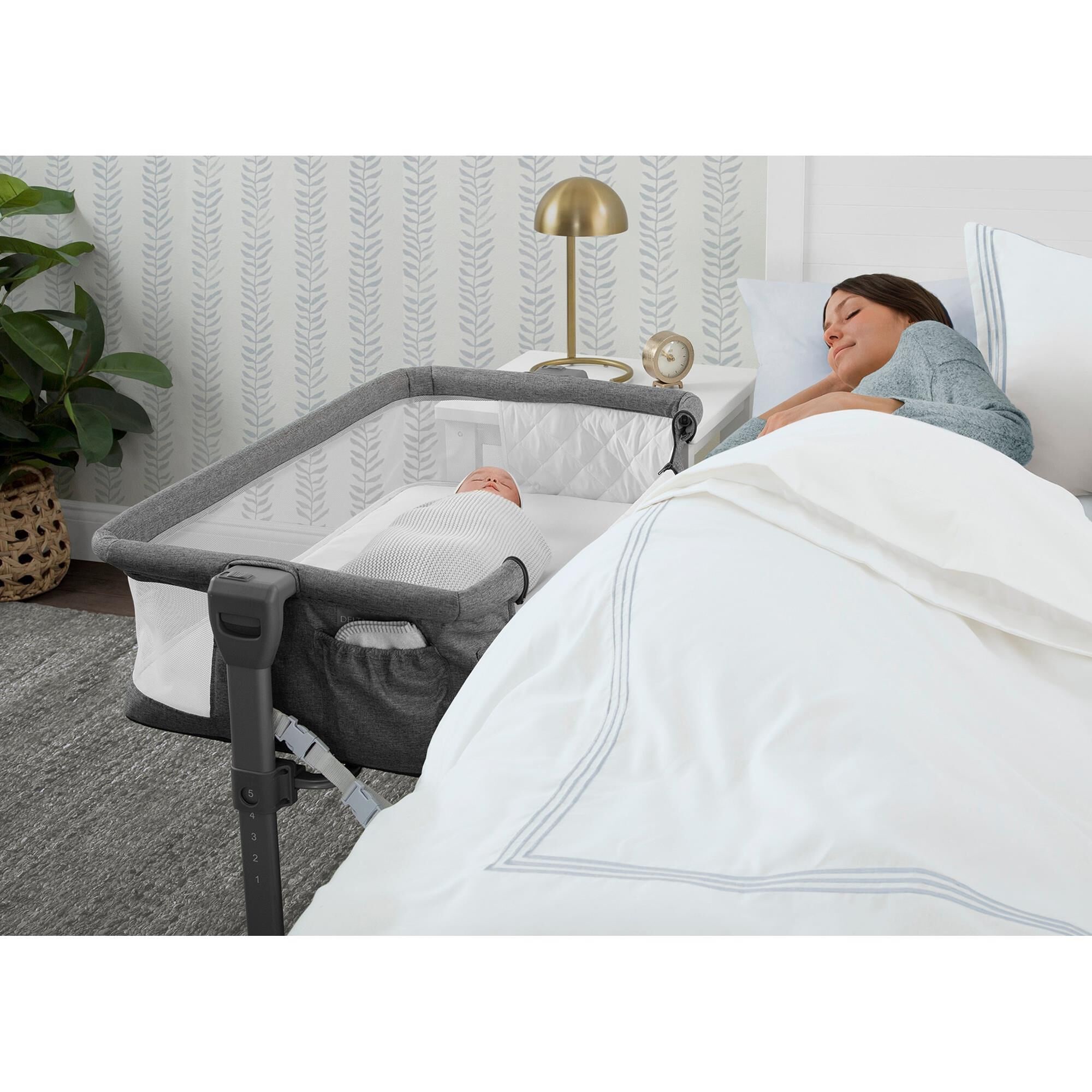 Delta sales bassinet skirt