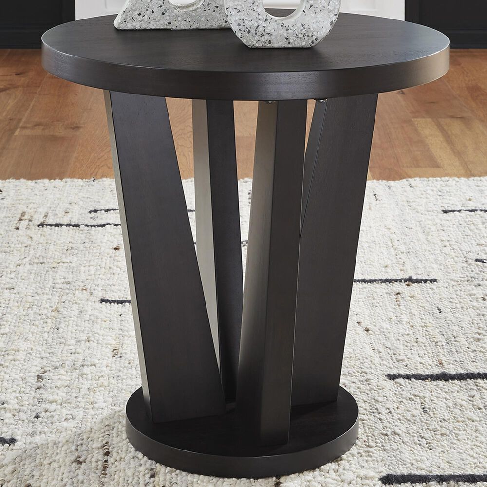 Ashley Chasinfield End Table in Dark Brown, , large