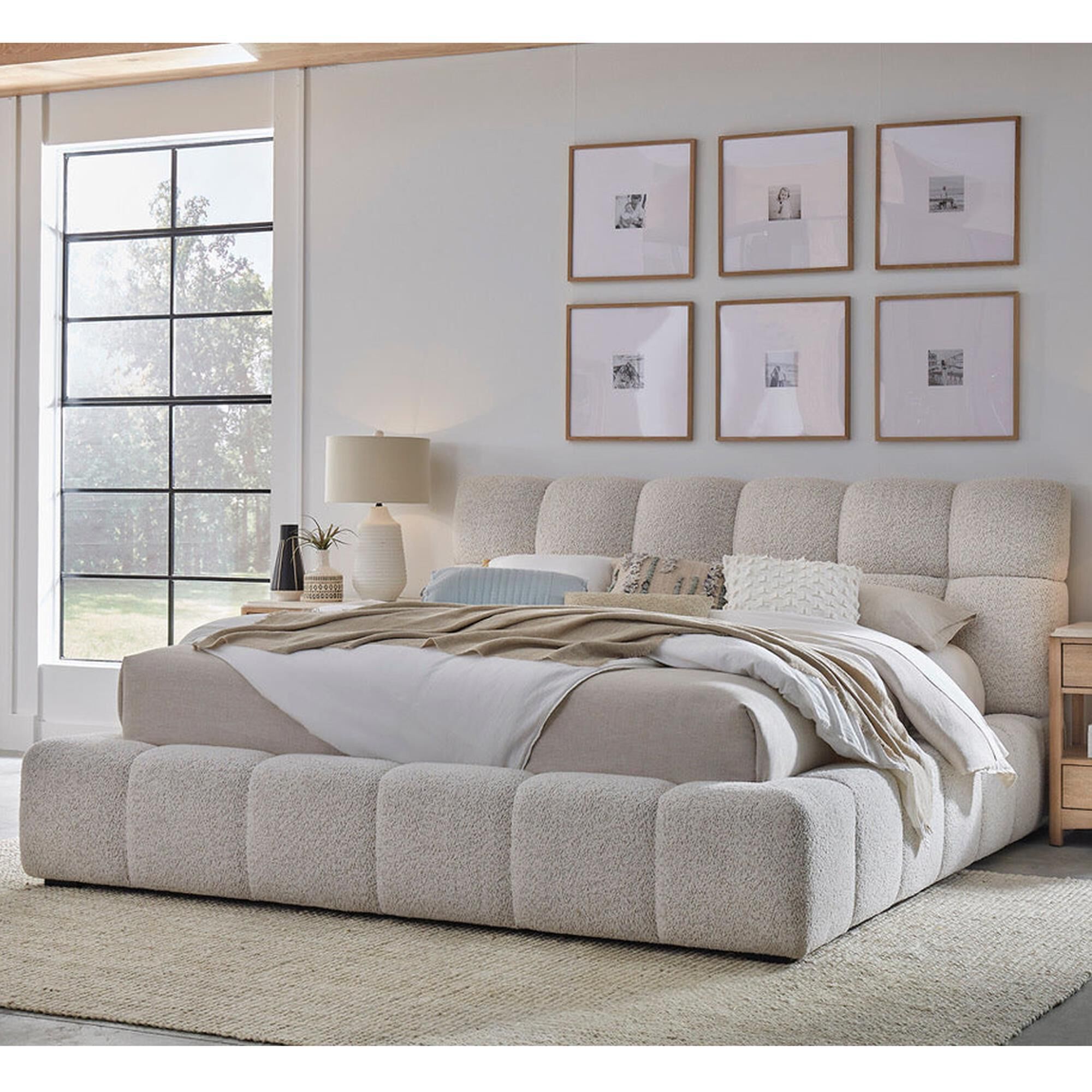 Simeon Collection Escape Queen Upholstered Platform Bed in Fluffy
