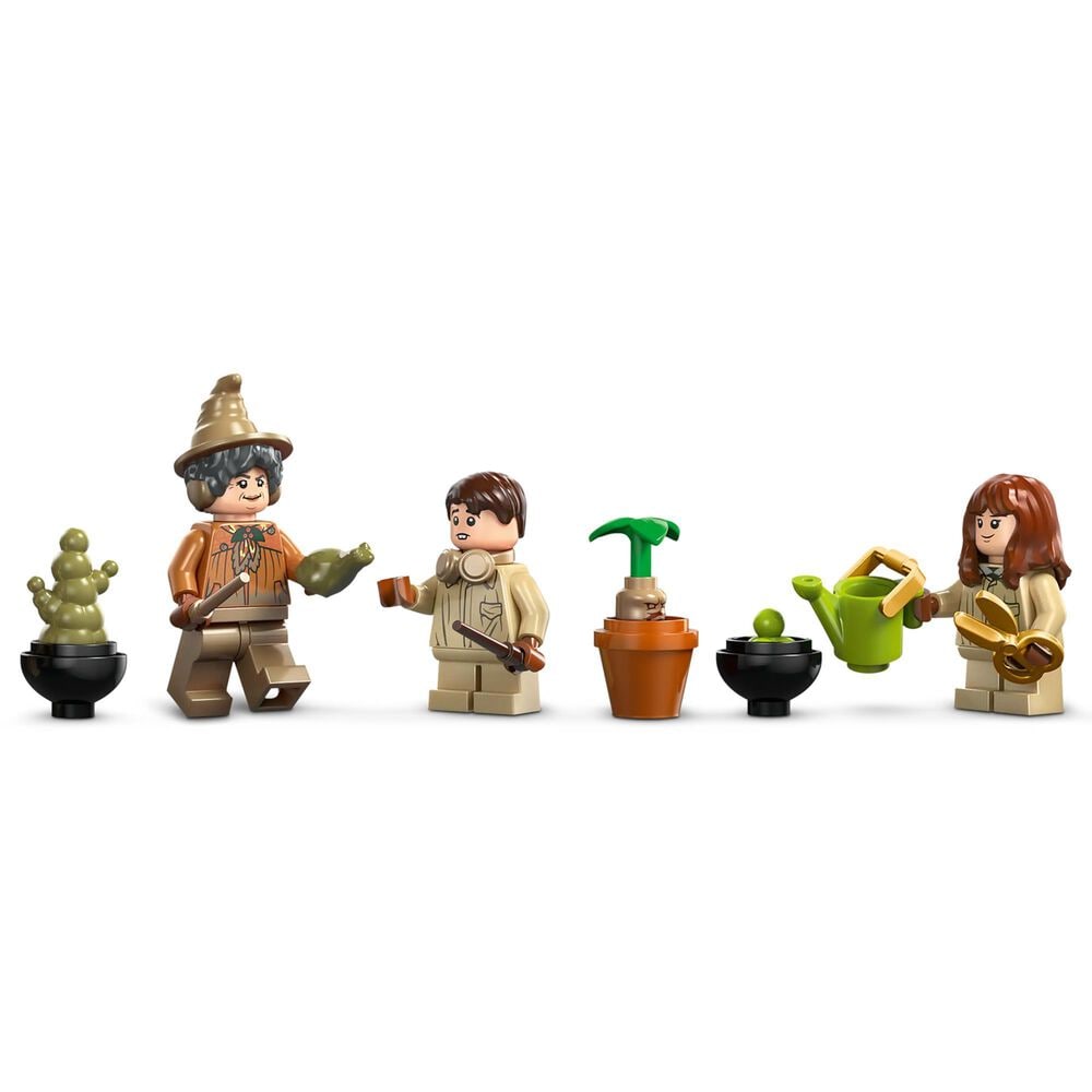 LEGO Harry Potter - Hogwarts Castle Herbology Class Building Set, , large