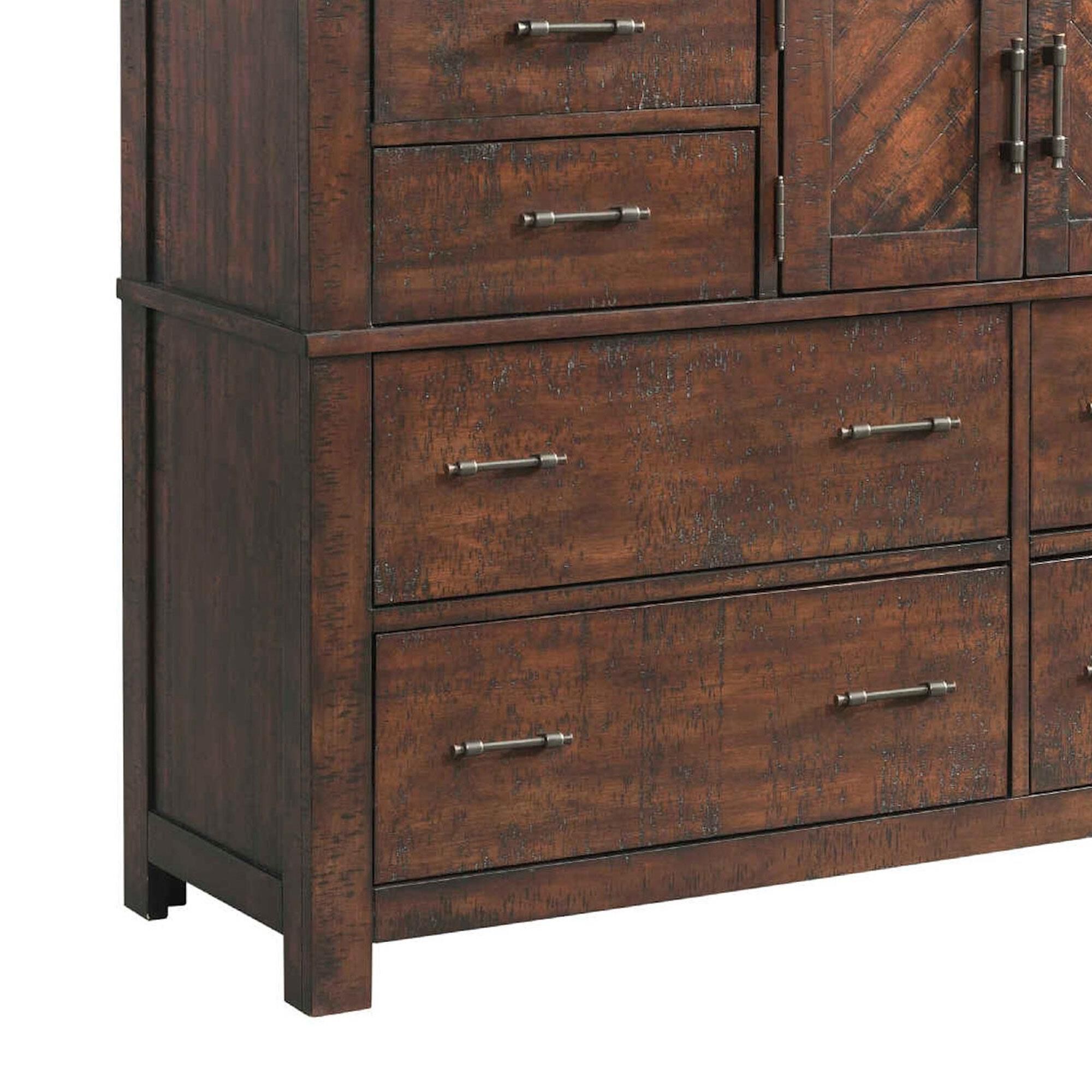 Mayberry Hill Jax 8-Drawer Dresser in Cherry