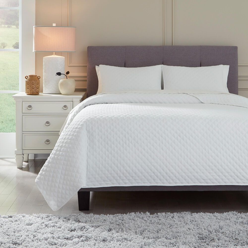 Signature Design by Ashley Ryter 3-Piece King Coverlet Set in White, , large