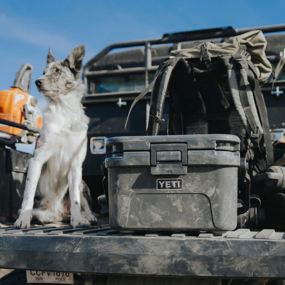 YETI Roadie 8 Hard Cooler in Charcoal, , large