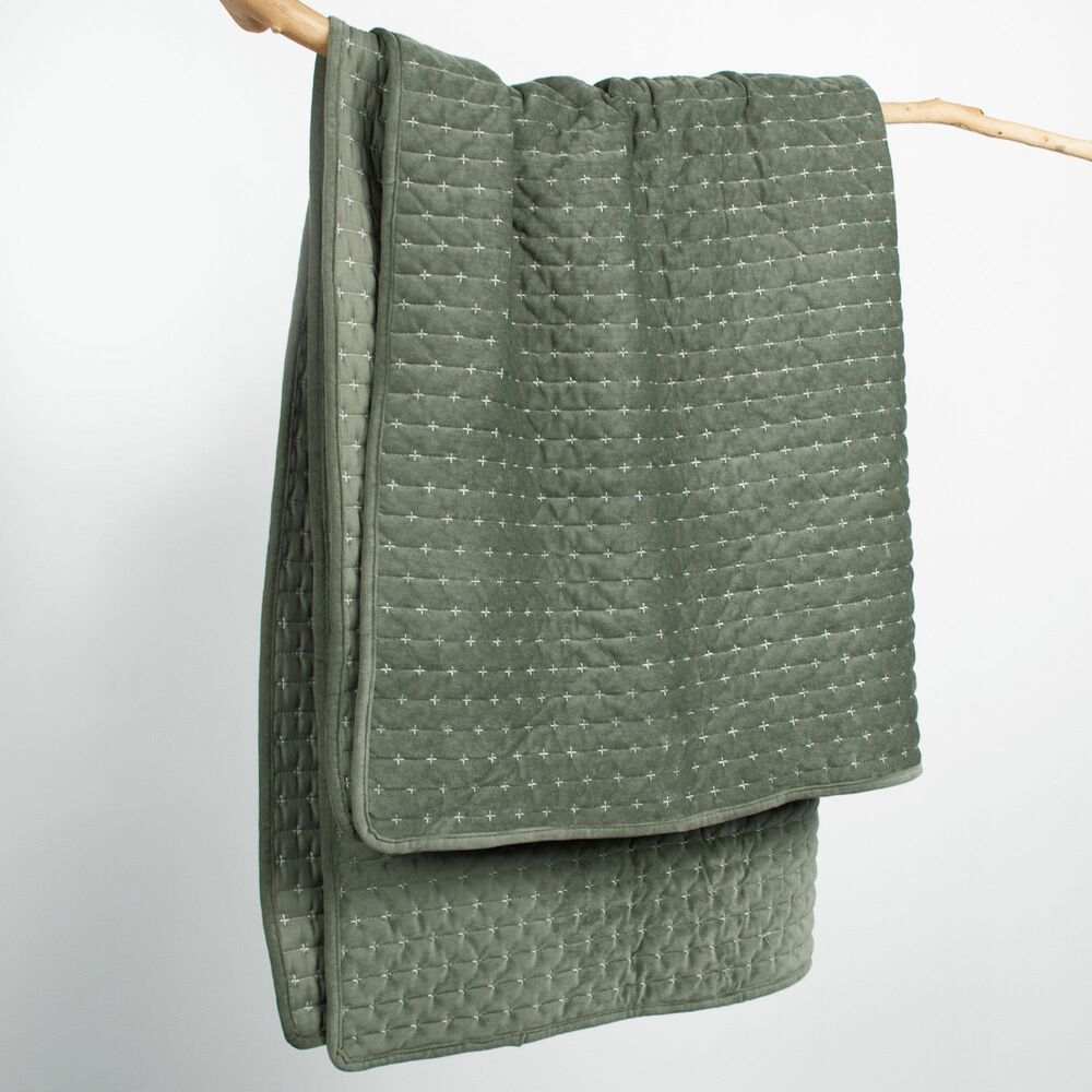 Levtex Velvet Stitch 50" x 60" Quilted Throw in Green, , large