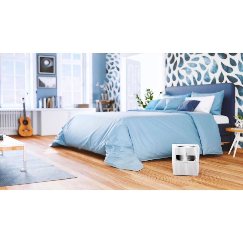 Venta LW25 Comfort Plus 1.8-Gallon Humidifier in White, , large