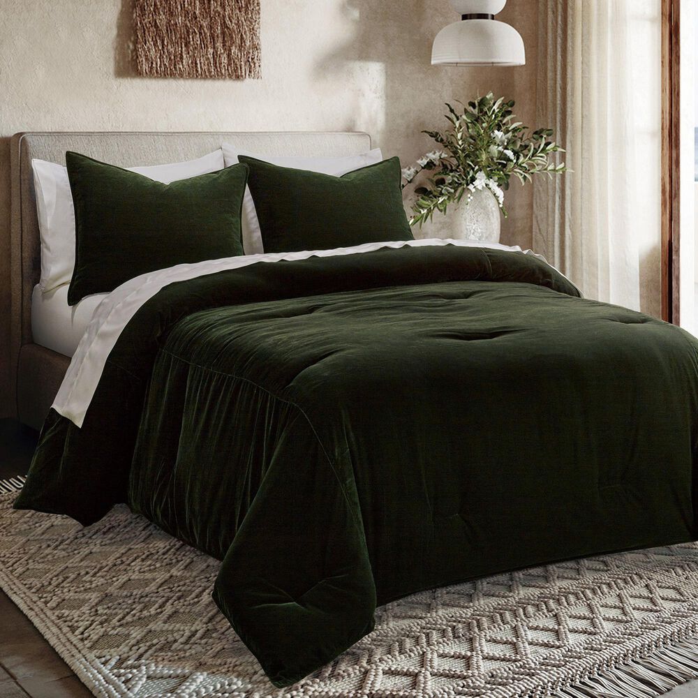 HiEnd Accents Estelle Velvet 3-Piece King/California King Comforter Set in Forest Green, , large