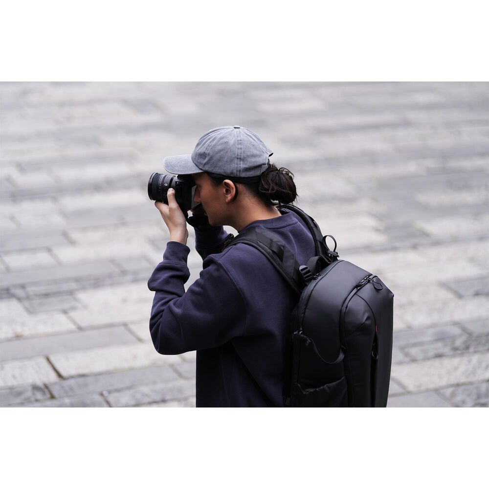 Sony FE 16mm f/1.8 G Lens, , large