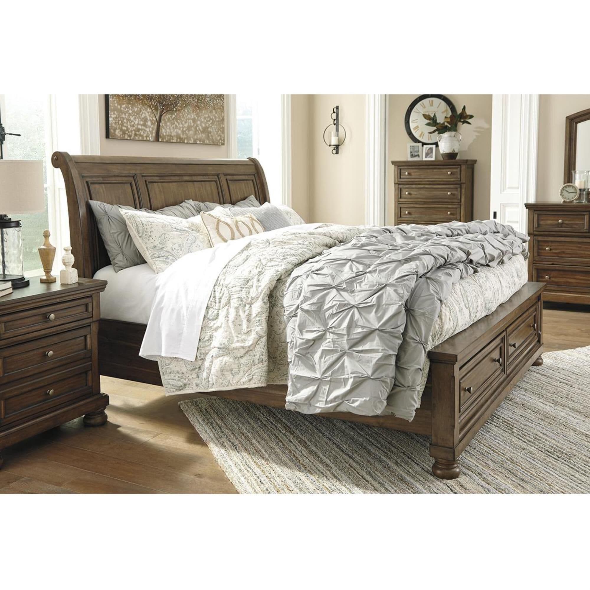 Ashley flynnter bedroom on sale set