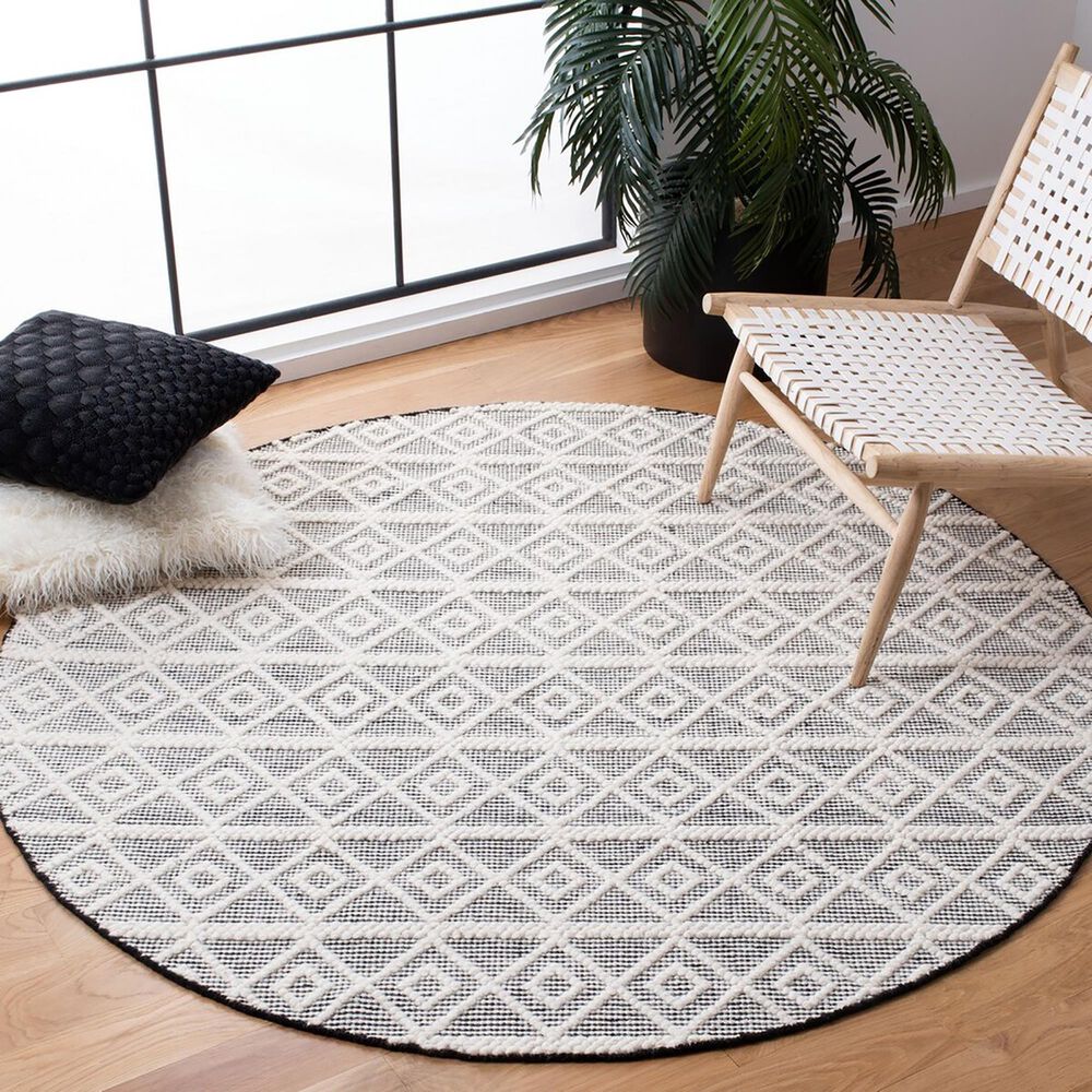 Safavieh Natura NAT477A 6&#39; Round Ivory and Black Area Rug, , large
