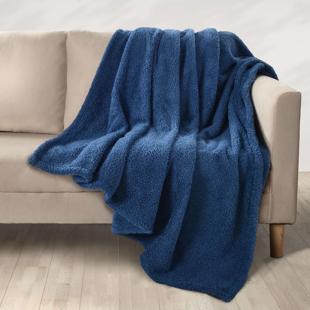 J. Queen New York Cozy 50&quot; x 70&quot; Throw in Blue, , large