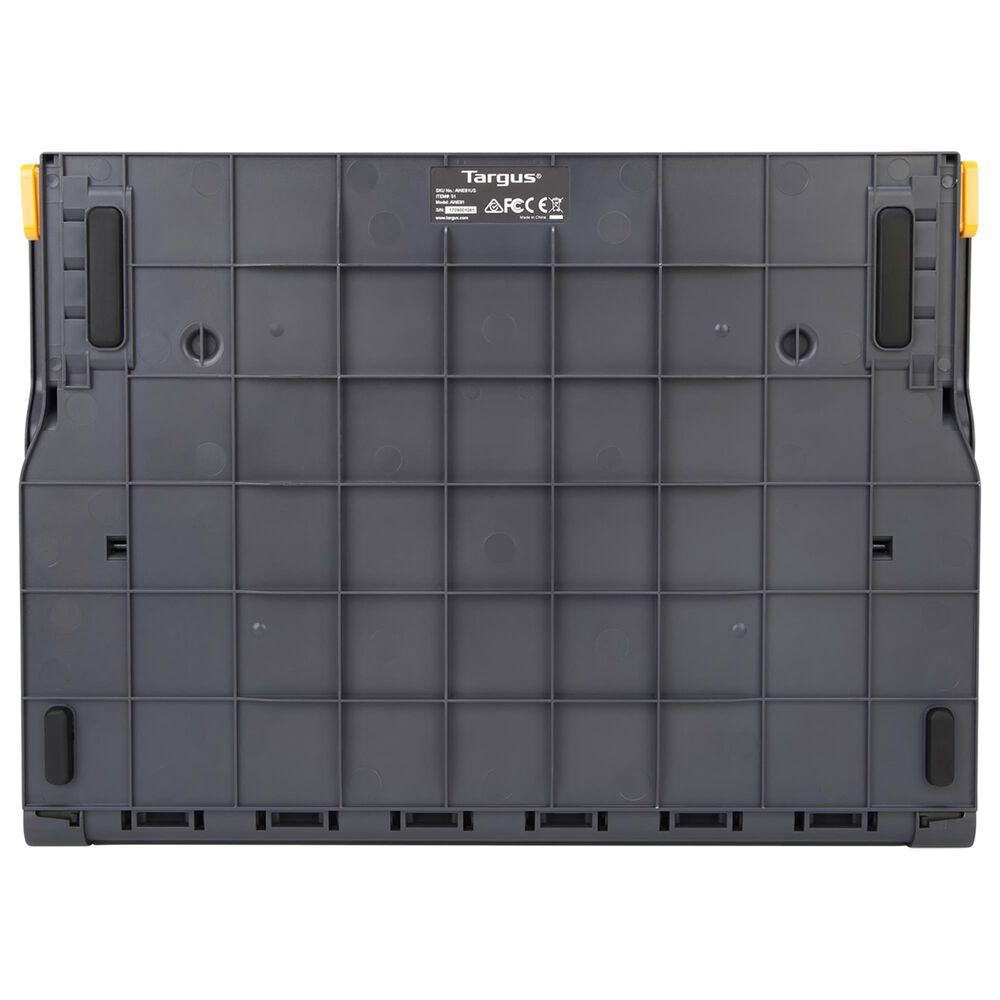 Targus 17&quot; Chill Mat+ with 4-Port Hub in Black, , large