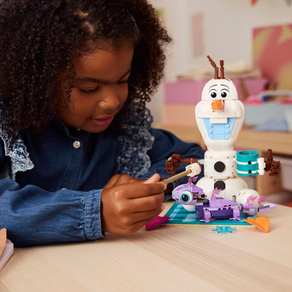 LEGO Disney Olaf and Bruni's Picnic Fun Building Set, , large
