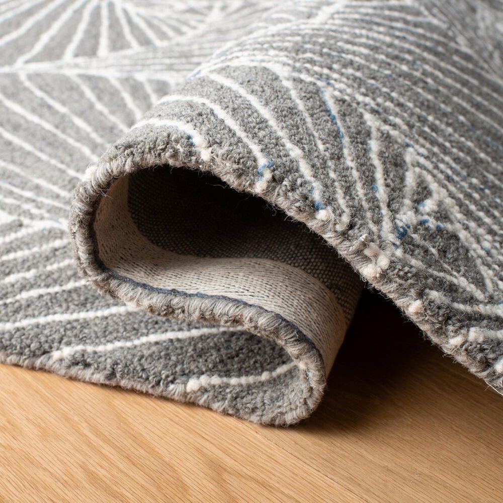 Safavieh Micro-Loop Geometric 2&#39;3&quot; x 7&#39; Grey and Ivory Runner, , large