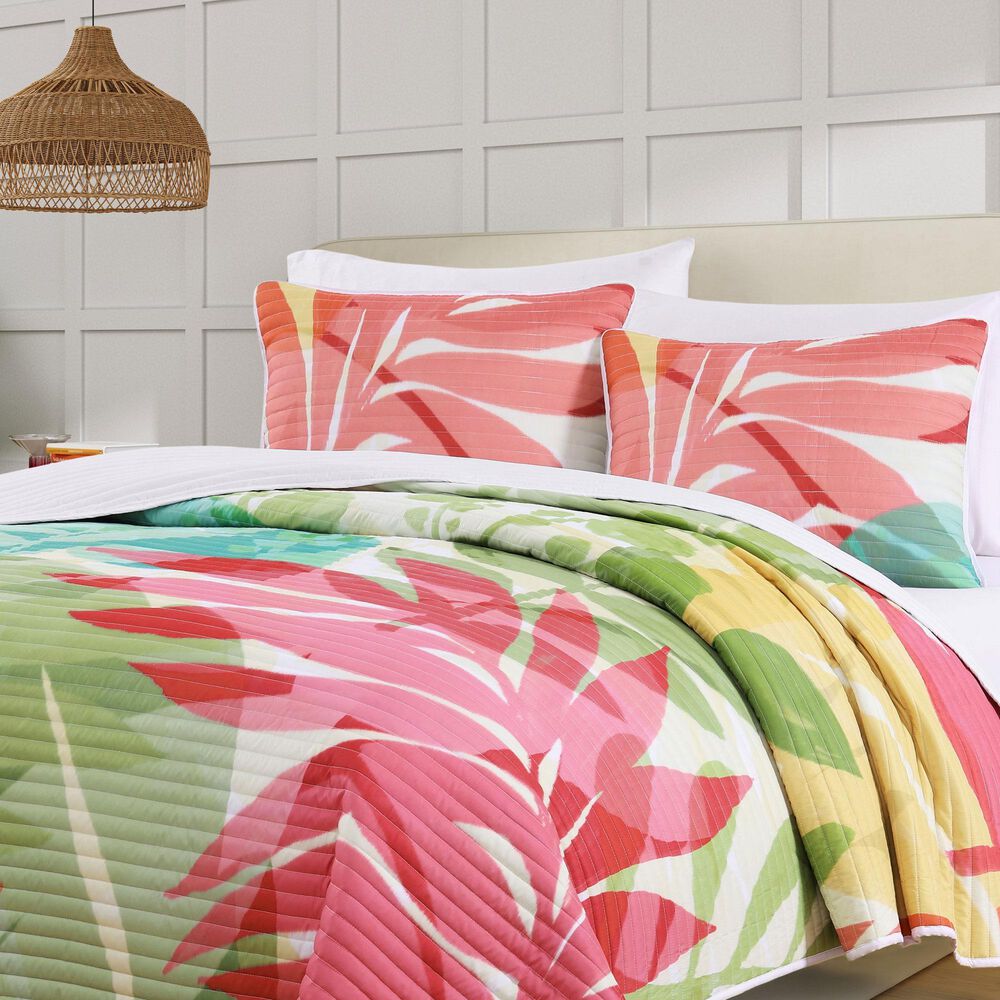 J. Queen New York Tiki 2-Piece Twin/Twin XL Quilt Set in Fuchsia, , large