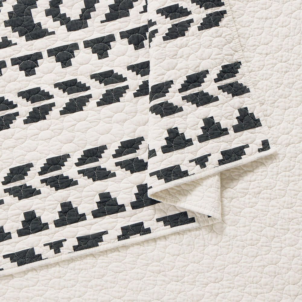 Peking Handicraft Queen Ranch 3-Piece Full/Queen Quilt Set in Black and White, , large