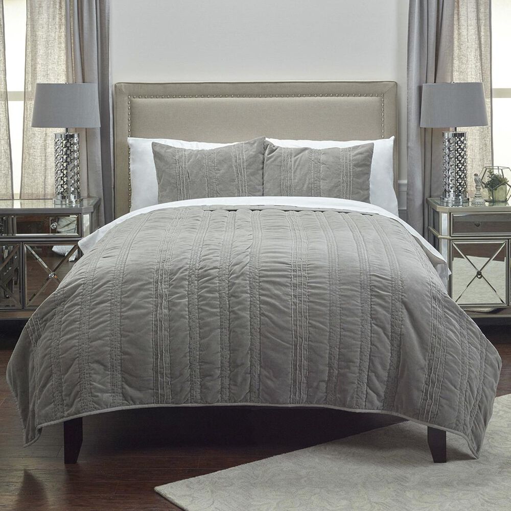 Rizzy Home Mr. Grey 106" x 92" Quilt in Gray, , large