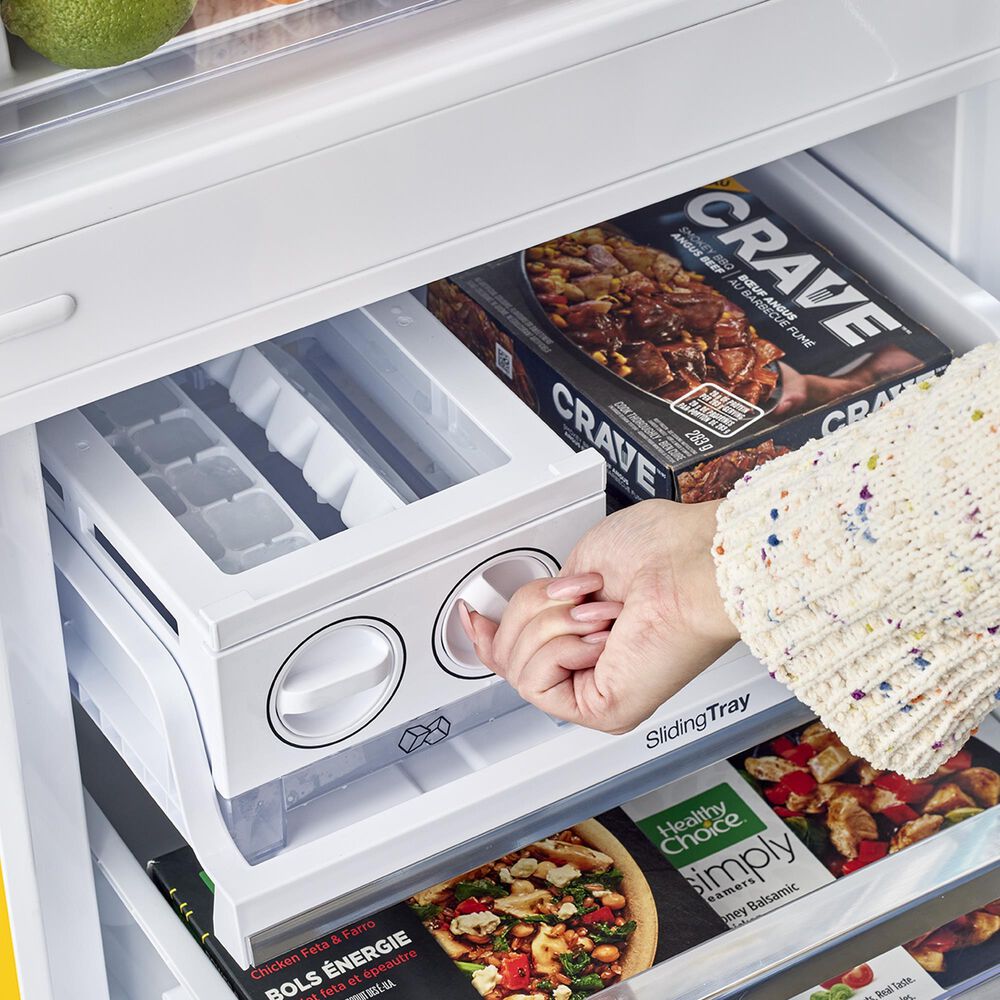 Unique Appliances Classic Retro 12 Cu. Ft. Bottom Freezer Regfrigerator In Canary Yellow, , large