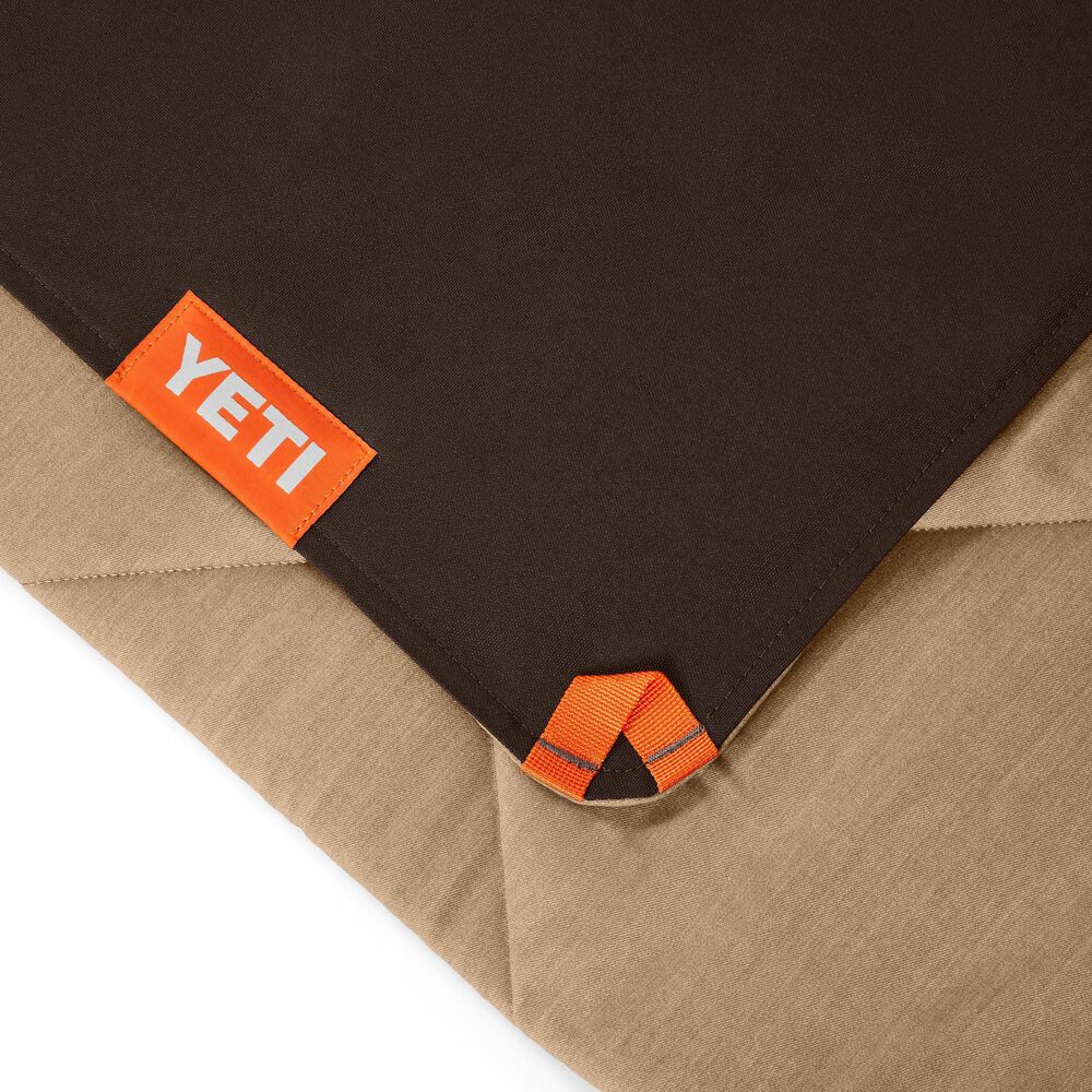 YETI Lowlands Blanket in Wetlands Camo, , large