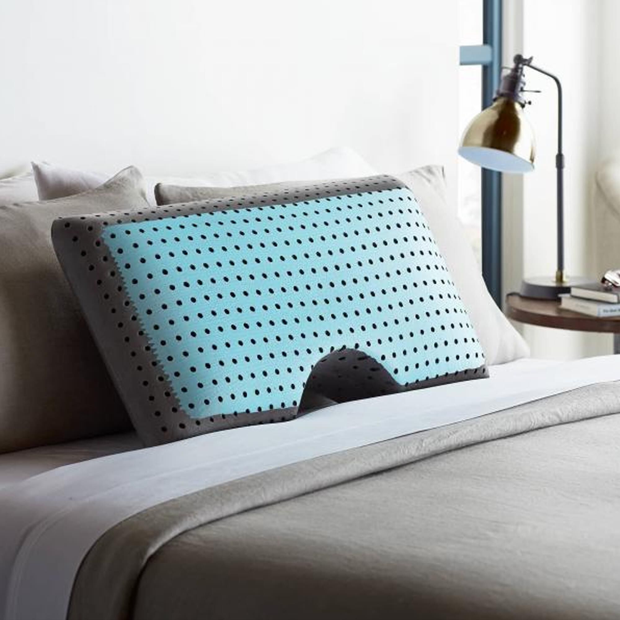 Z shoulder top pillow