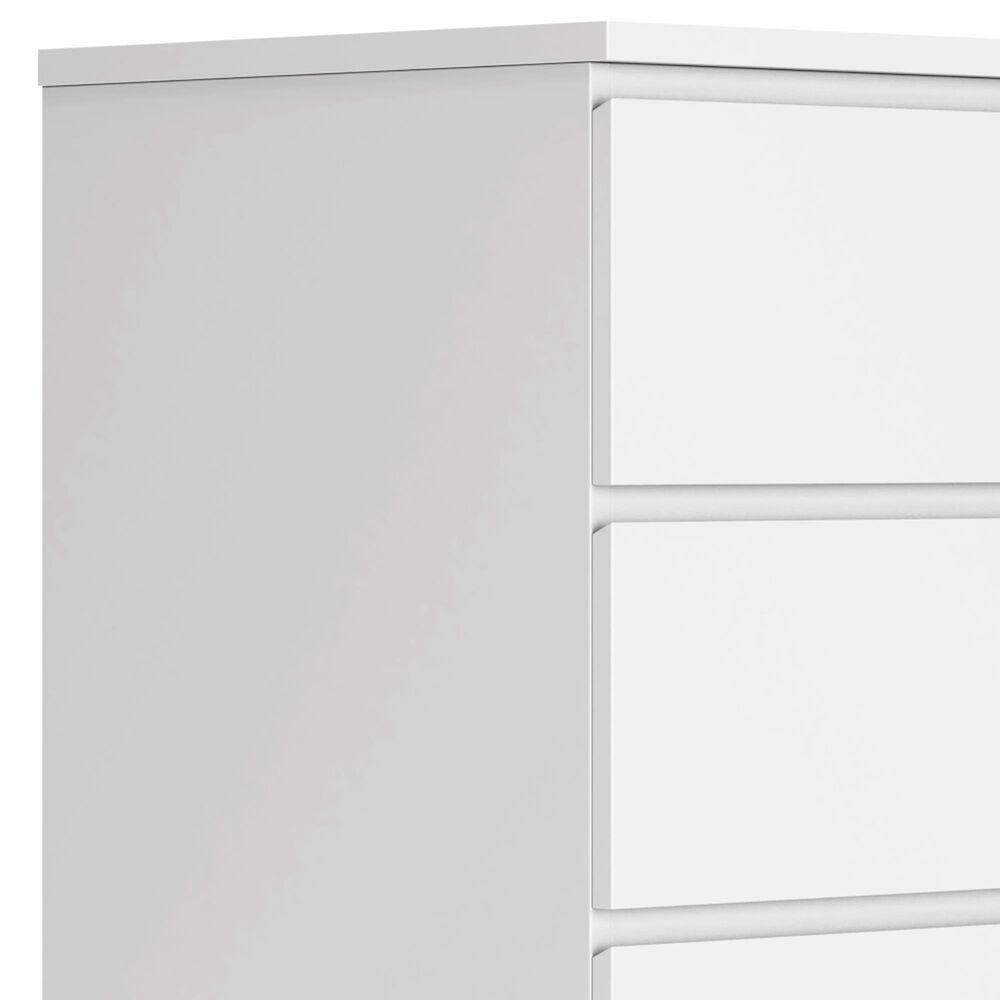 Ashley Onita 5-Drawer Chest in White, , large