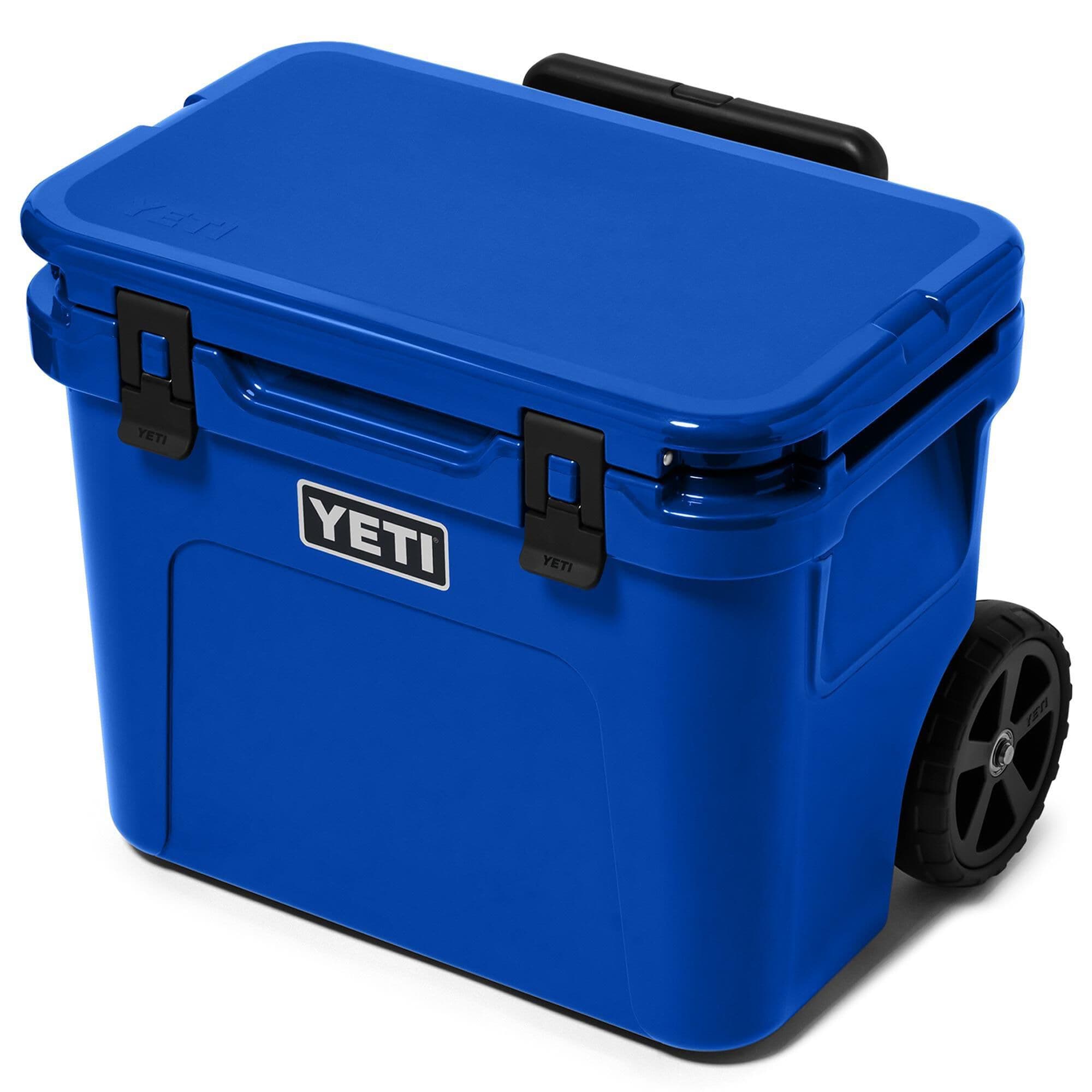 YETI Roadie 32 Wheeled Cooler in Royal Blue