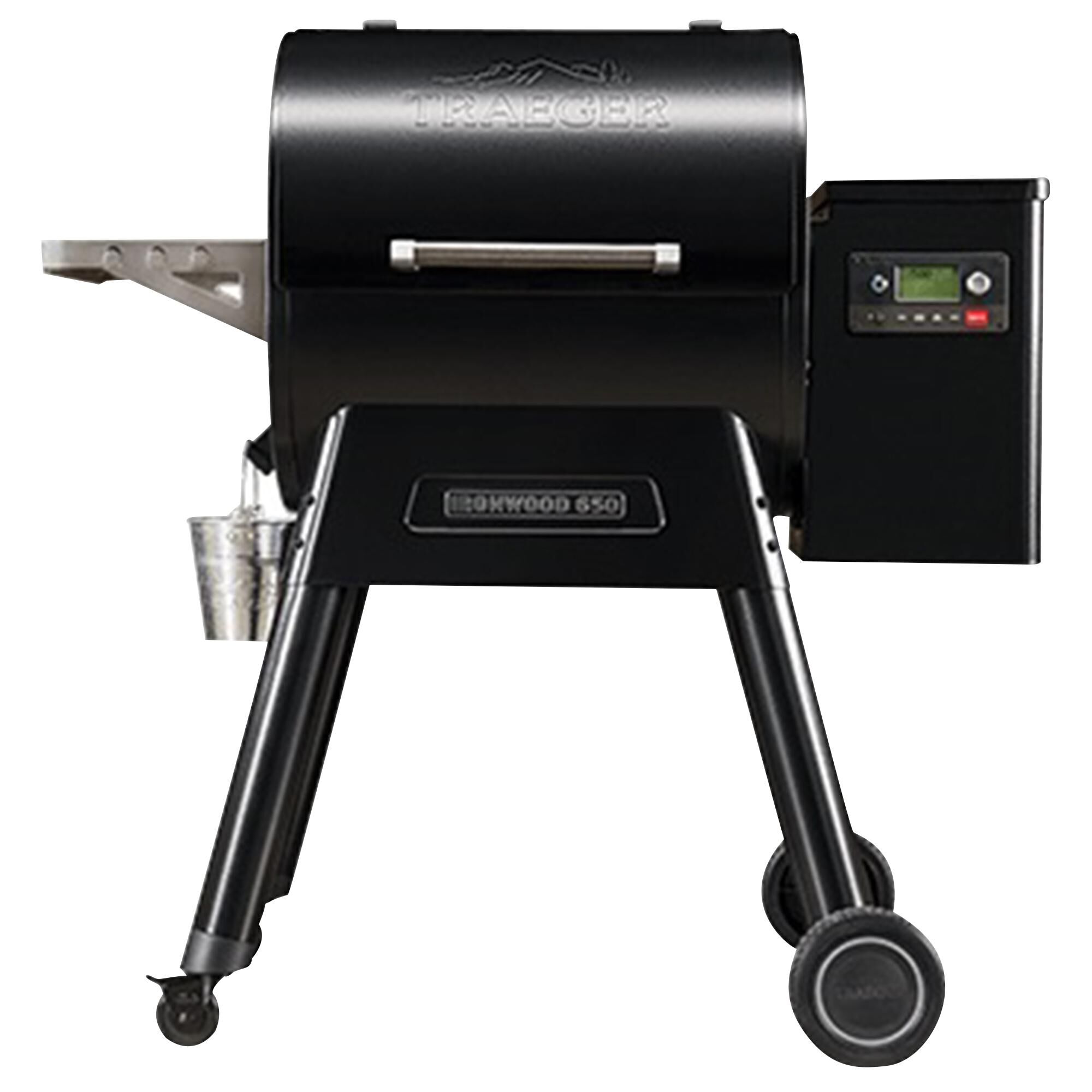 Traeger Grills Ironwood Series 650 Pellet Grill in Black NFM