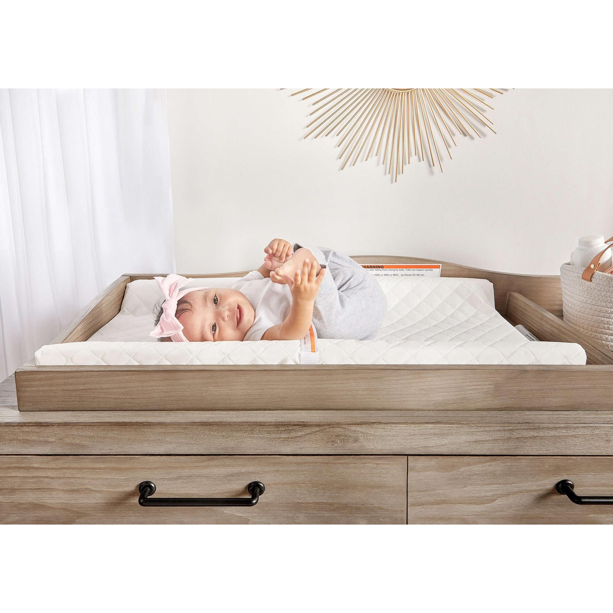 Dream On Me Compressed Contour Changing Pad in White NFM