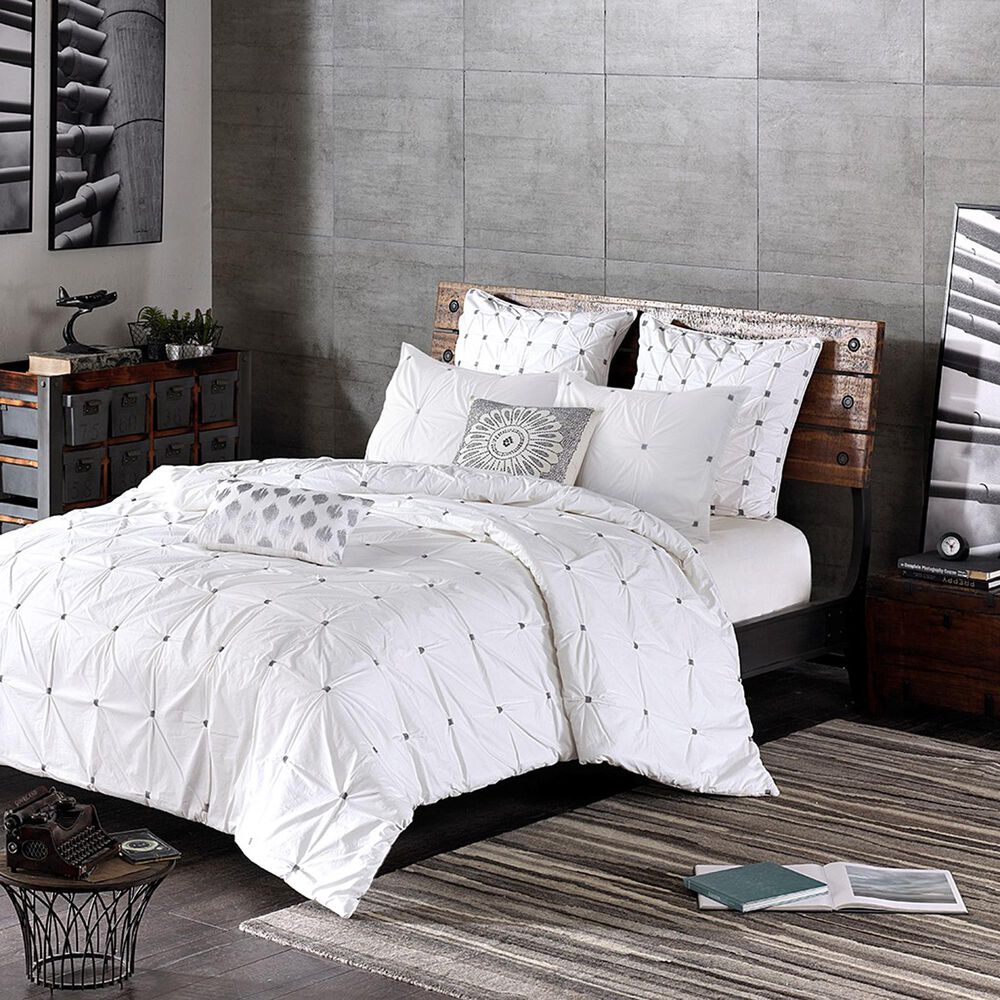 Hampton Park Jane Euro Sham in White, , large