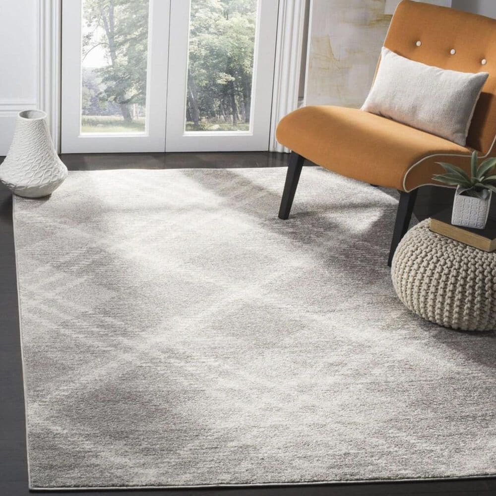 Safavieh Adirondack ADR129B 6&#39; x 9&#39; Light Grey and Ivory Area Rug, , large