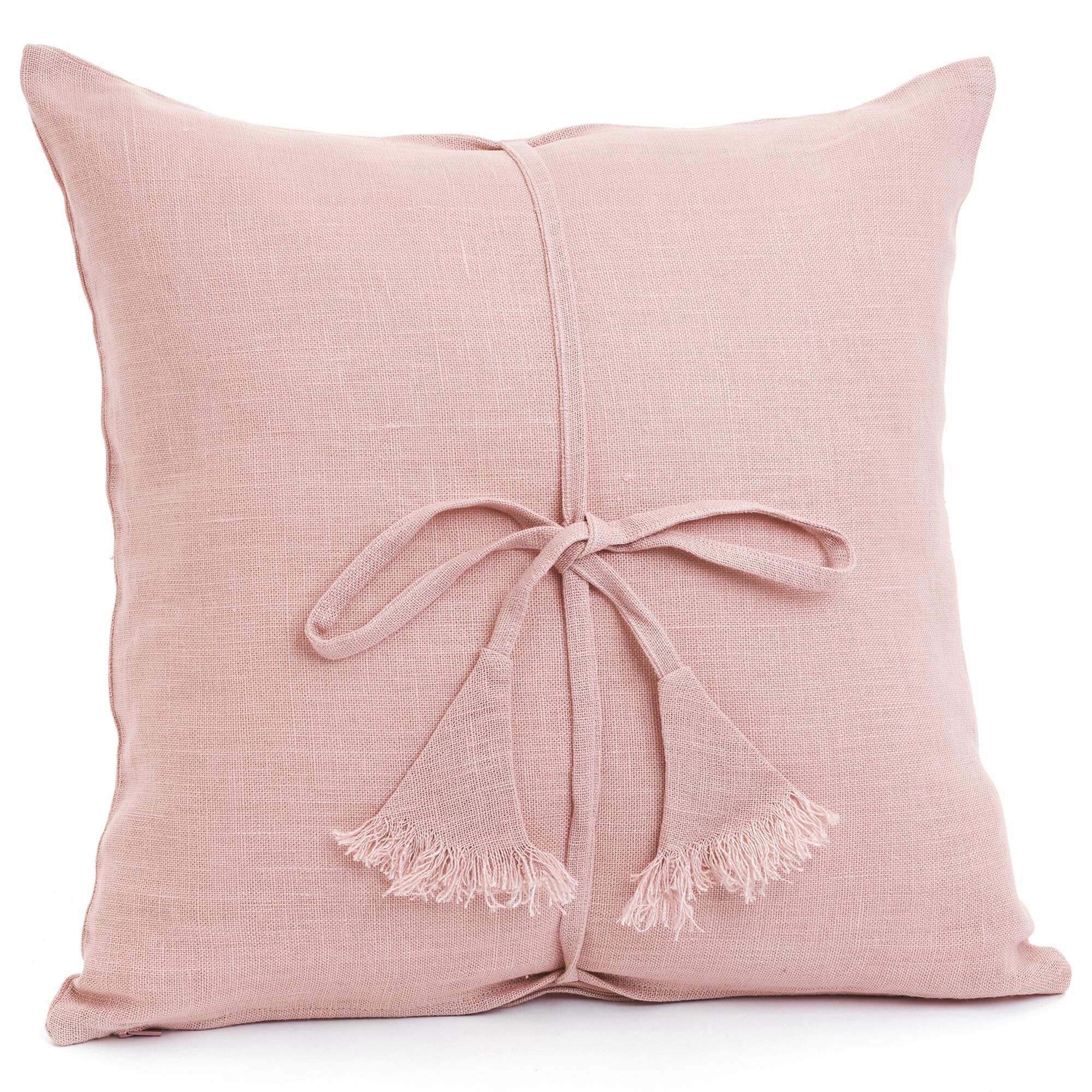 Dusty pink throw pillow outlet