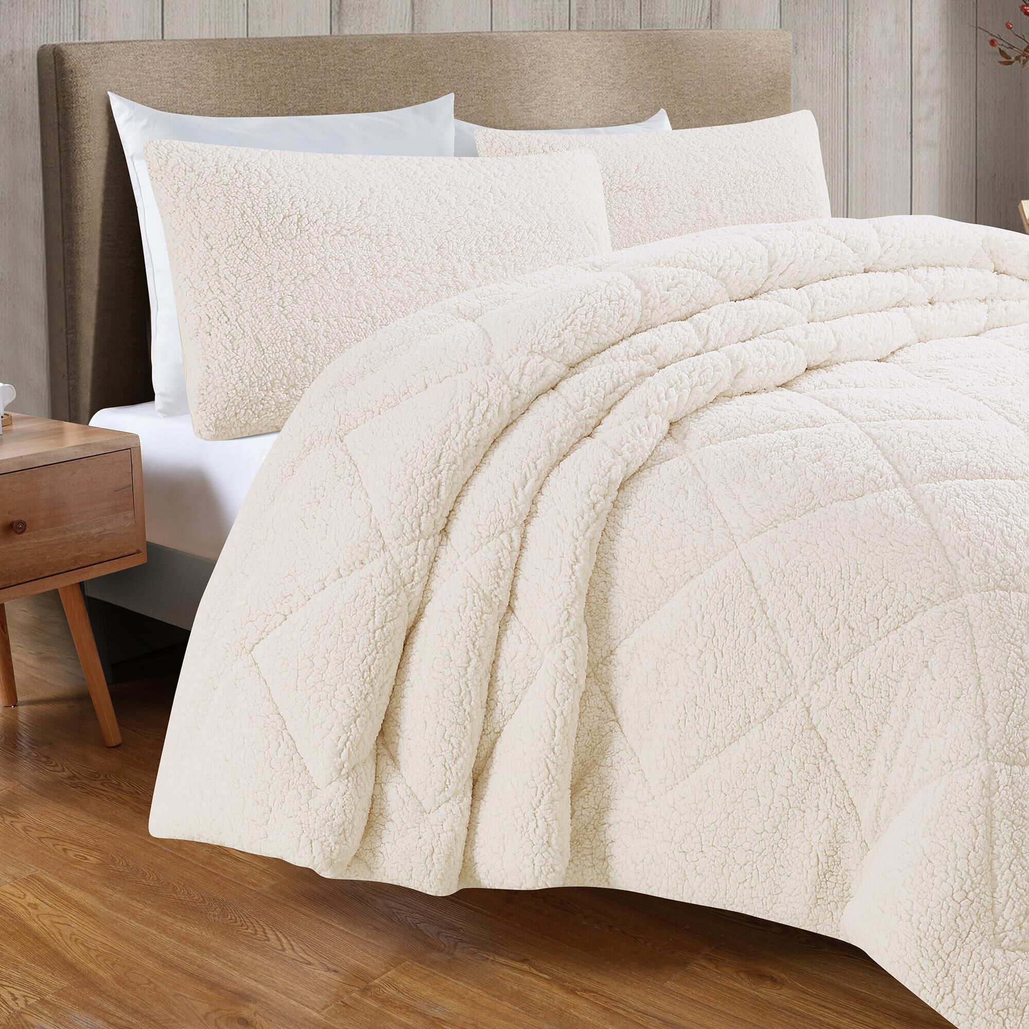 Jiangsu Royal Home Cozy Sherpa King Comforter Set in Ivory NFM