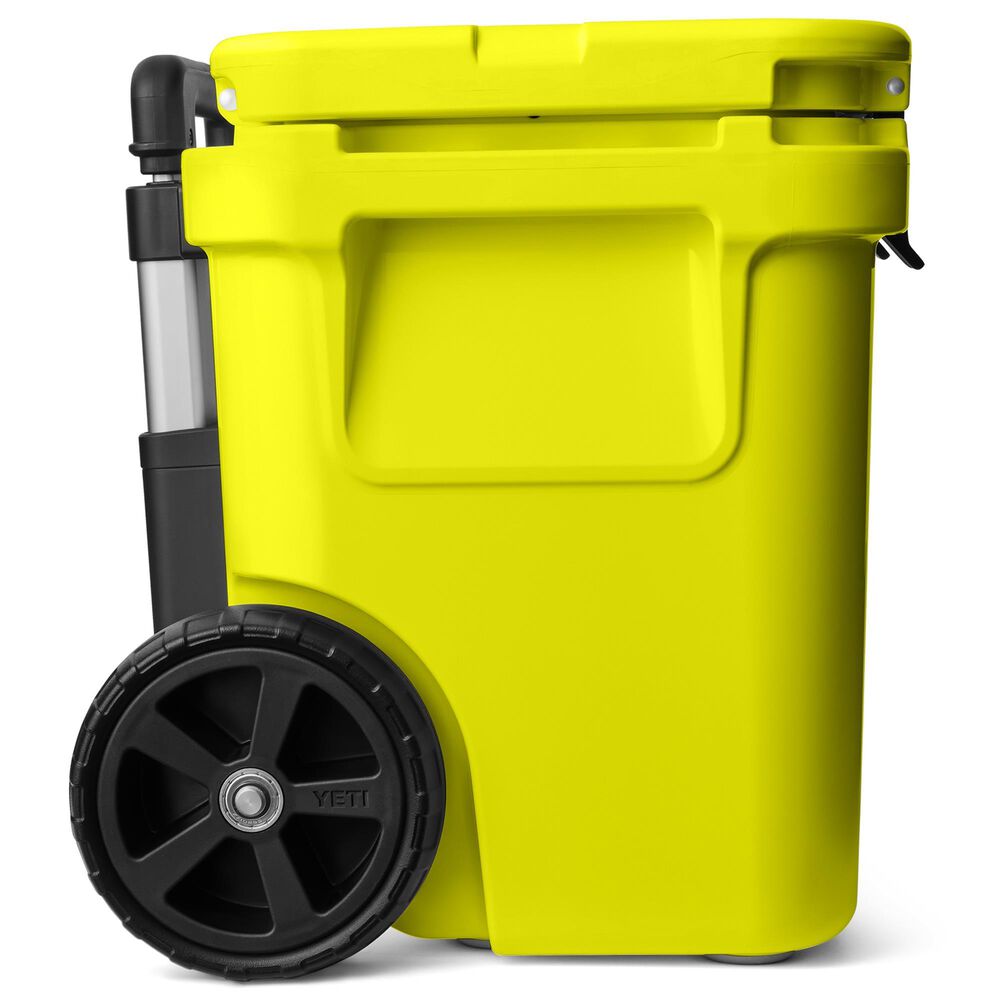 YETI Roadie 32 Wheeled Cooler in Firefly Yellow, , large