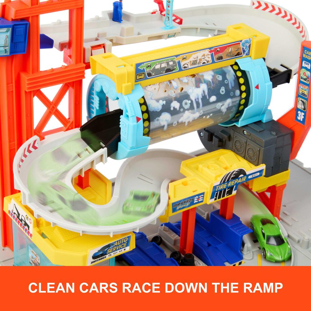 Matchbox Spin Cyclone Car Wash Playset in Multicolor, , large