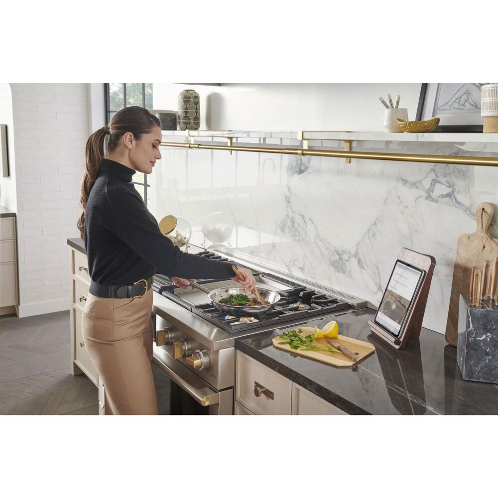 Monogram 36&quot; Dual-Fuel Professional Range with 4 Burners and Griddle in Stainless Steel, , large