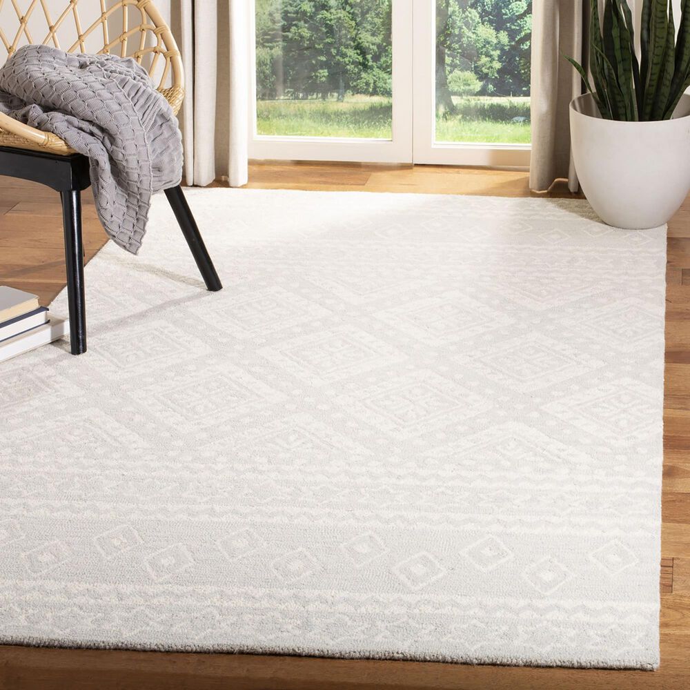 Safavieh Micro-Loop Southwestern 5&#39; x 8&#39; Gray and Ivory Area Rug, , large