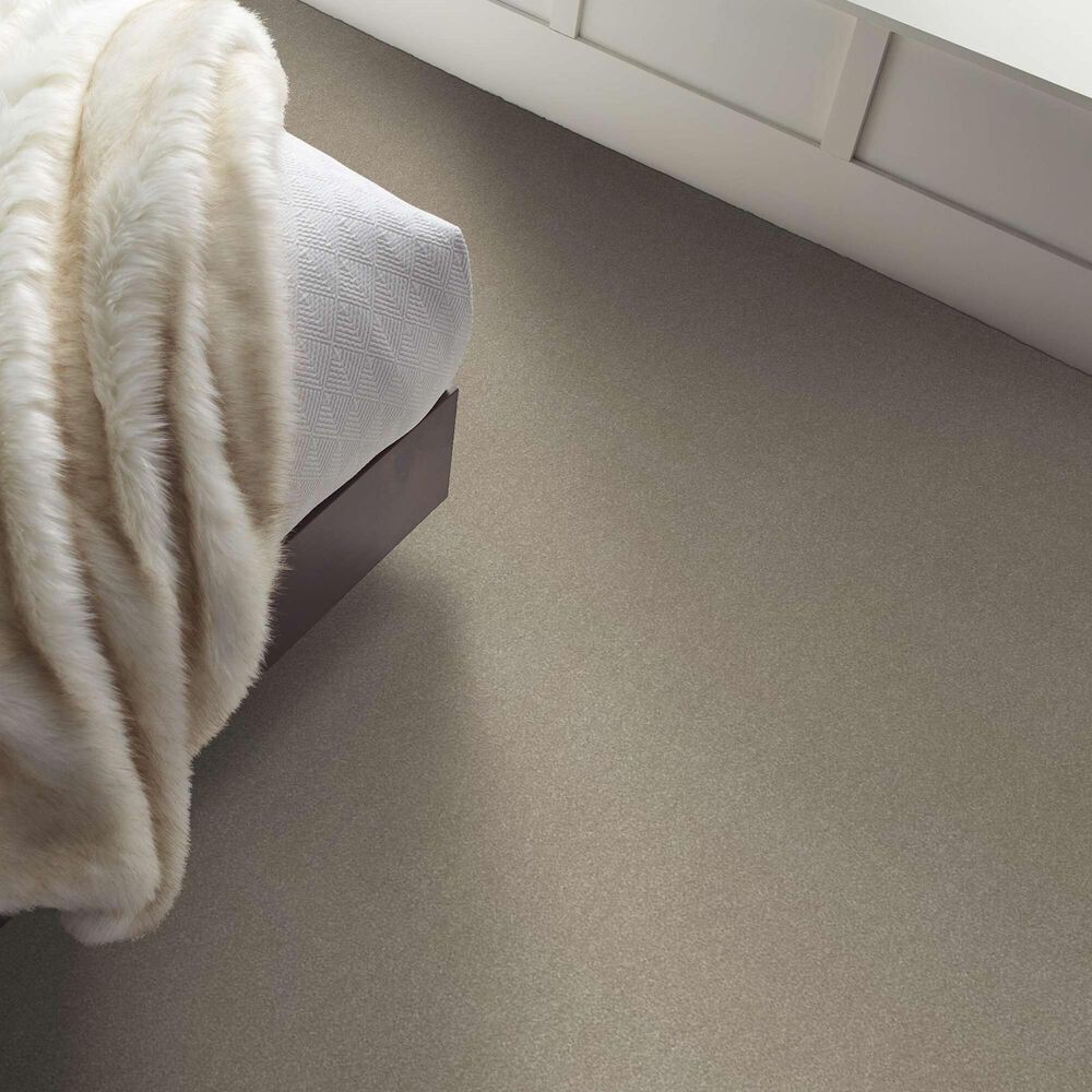 Shaw Luxuriant Carpet in Whiskers, , large