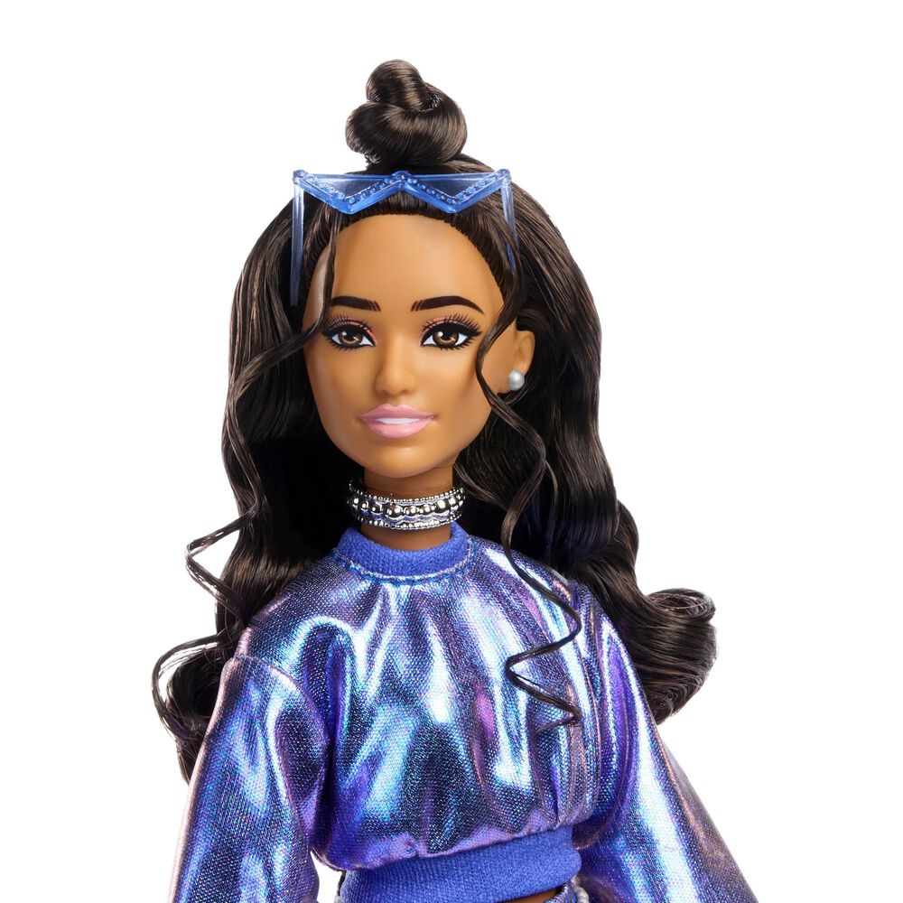 Barbie Deluxe Style - Metallic Outfit Doll No. 7 in Icy Blue, Brown and Silver, , large