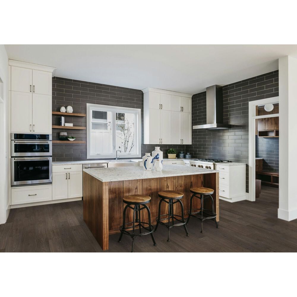 Mohawk Hampton Villa Anchor Oak 7.5&quot; x 47&quot; Laminate, , large