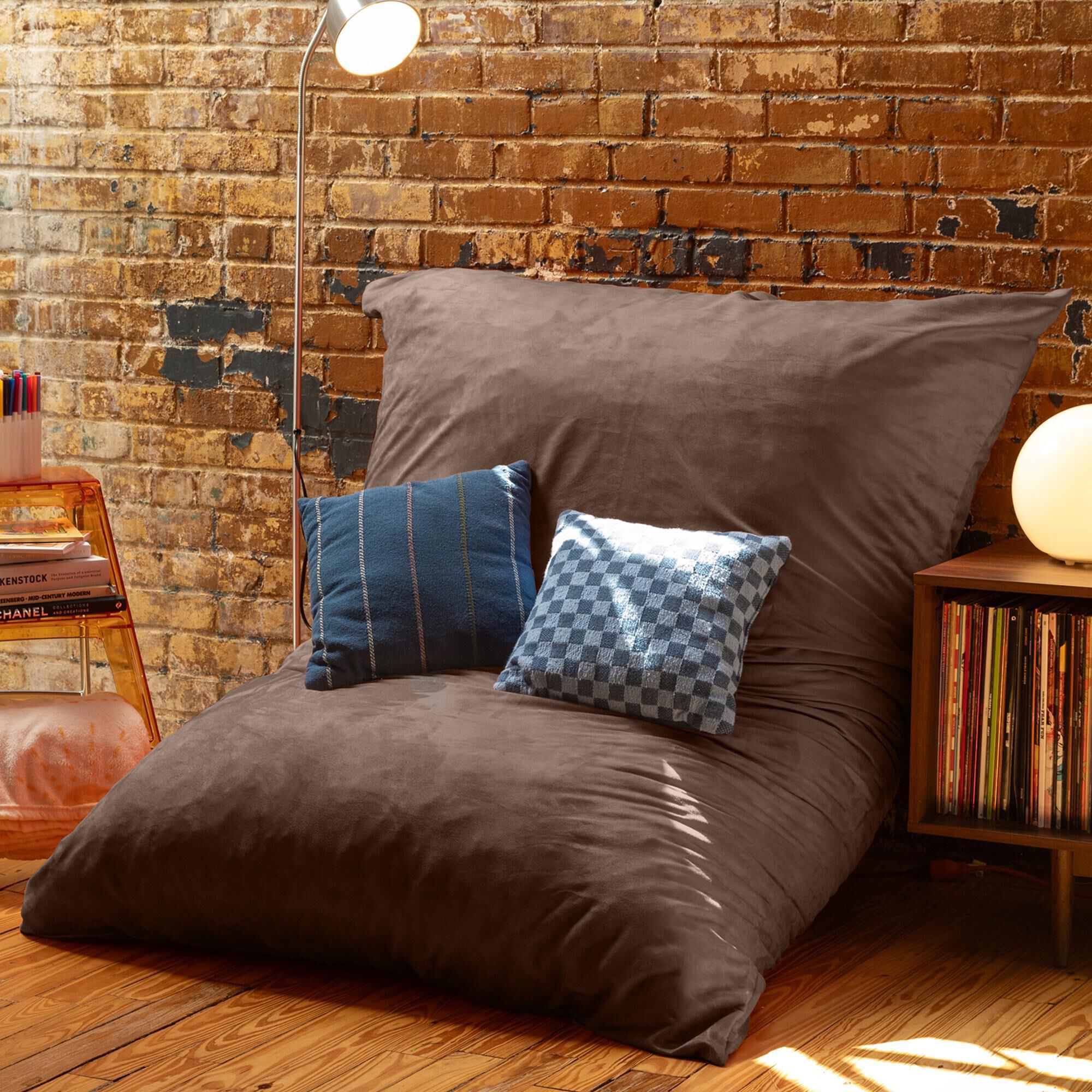 Jaxx 5.5' Pillow Bean Bag Pillow in Chocolate