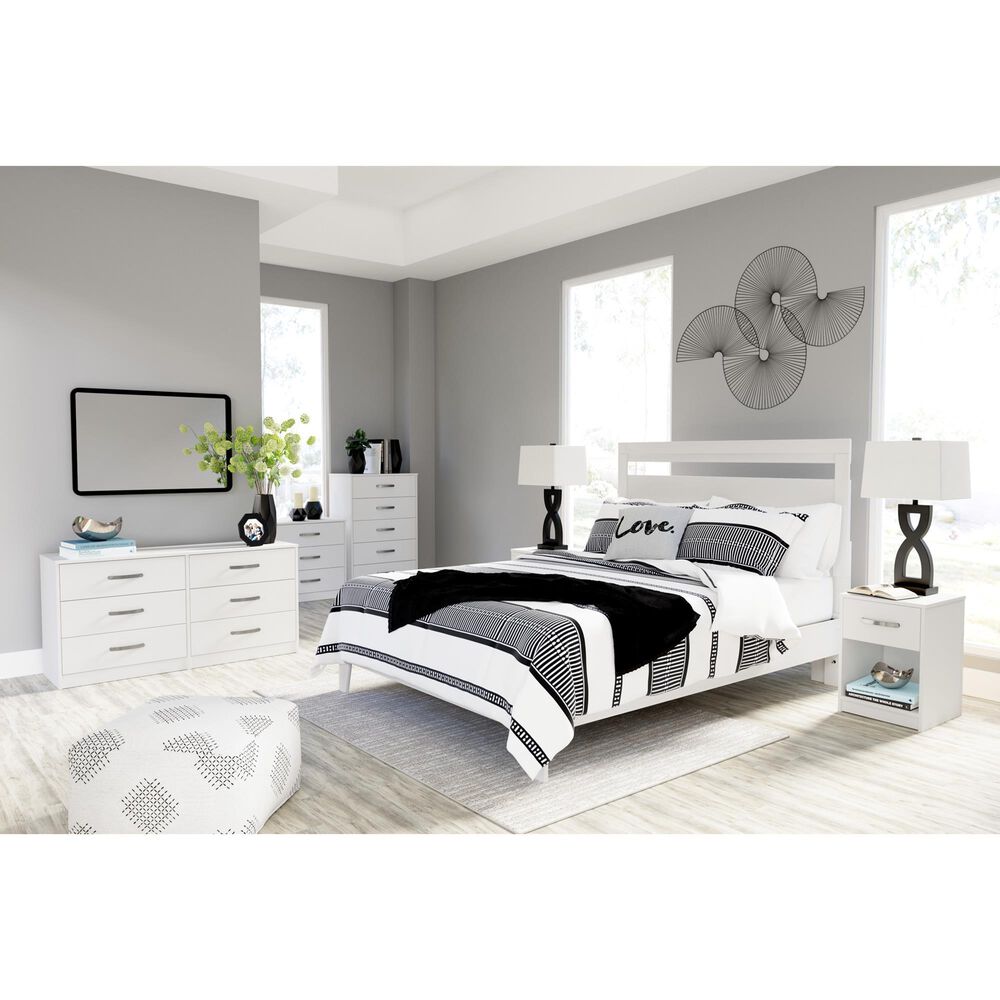 Ashley Flannia 5-Drawer Chest in White, , large