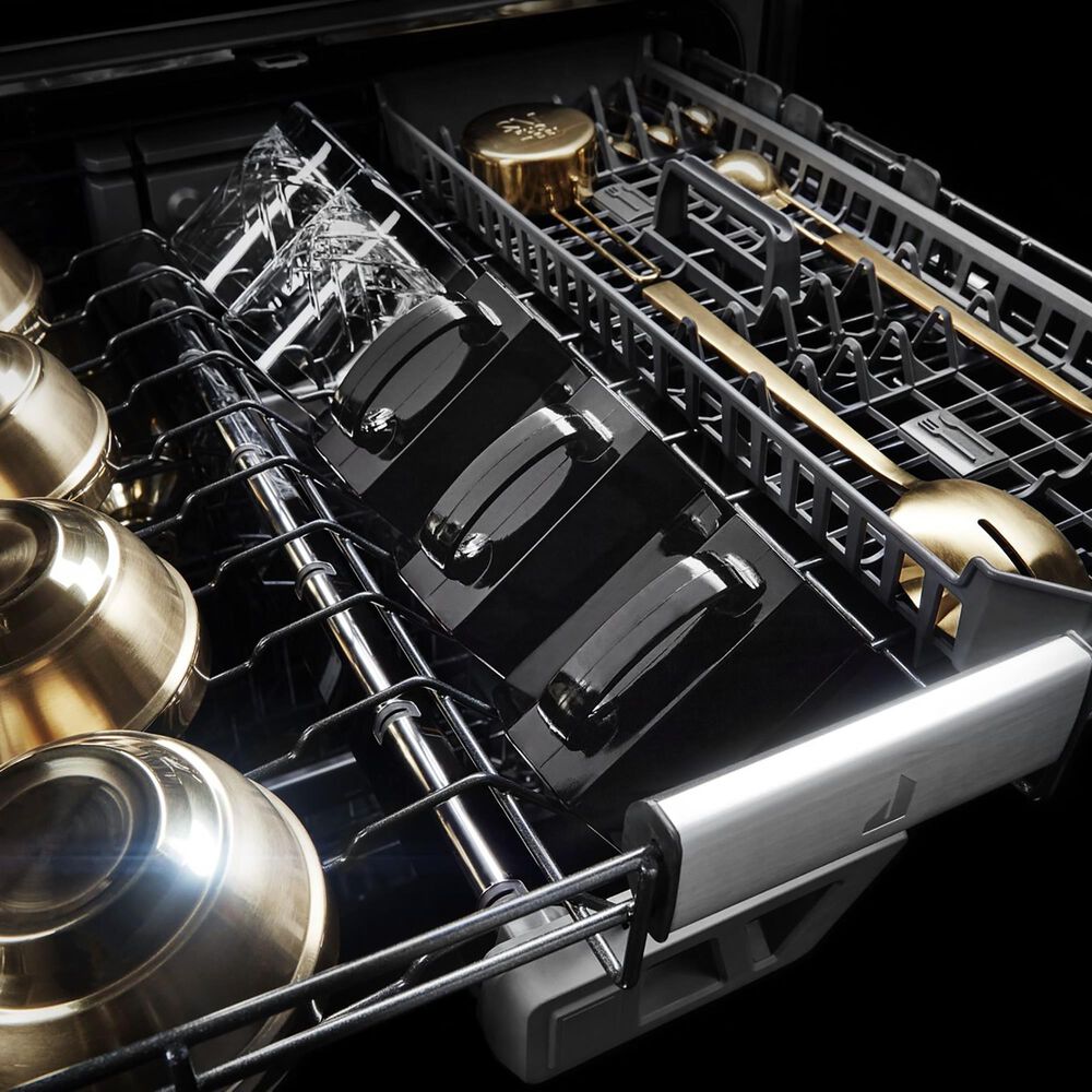 JennAir 24" BuiltIn Bar Handle Dishwasher in Stainless Steel NFM