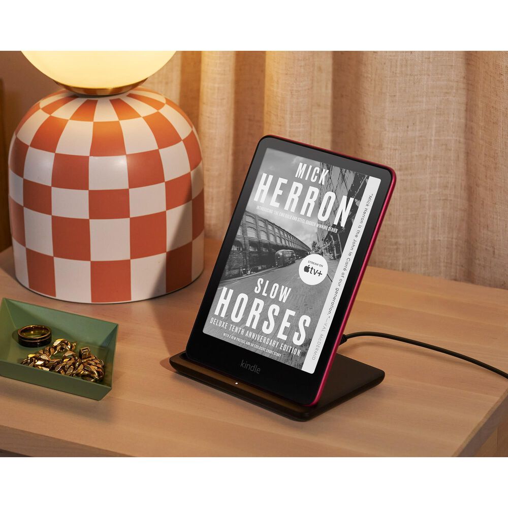 Amazon Kindle Paperwhite Signature Edition 32 GB (2024) in Metallic Raspberry, , large